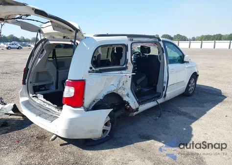 2012 Chrysler Town & Country Touring from USA, damaged, VIN 2C4RC1BG8CR107063